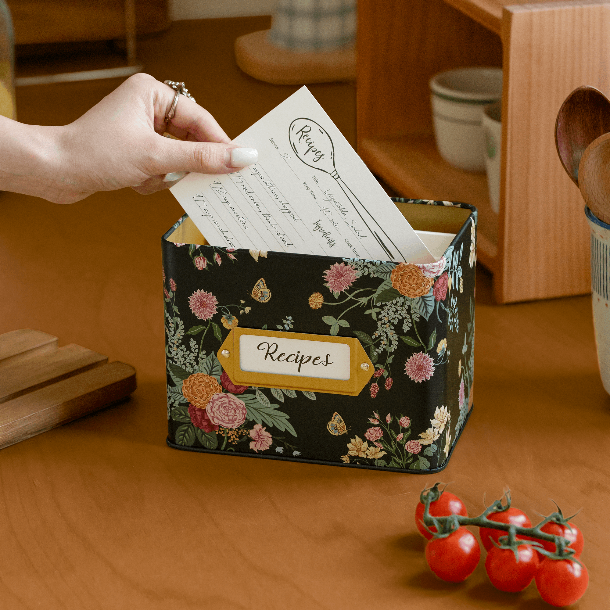 Cabbrix Stylish Recipe Box with Cards, Dahlias
