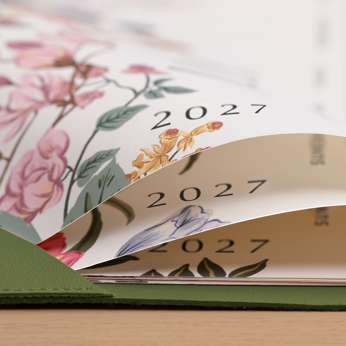 Cabbrix 2027-2028 Desk Calendar, 21"L×17"W, Elegant Floral, Green