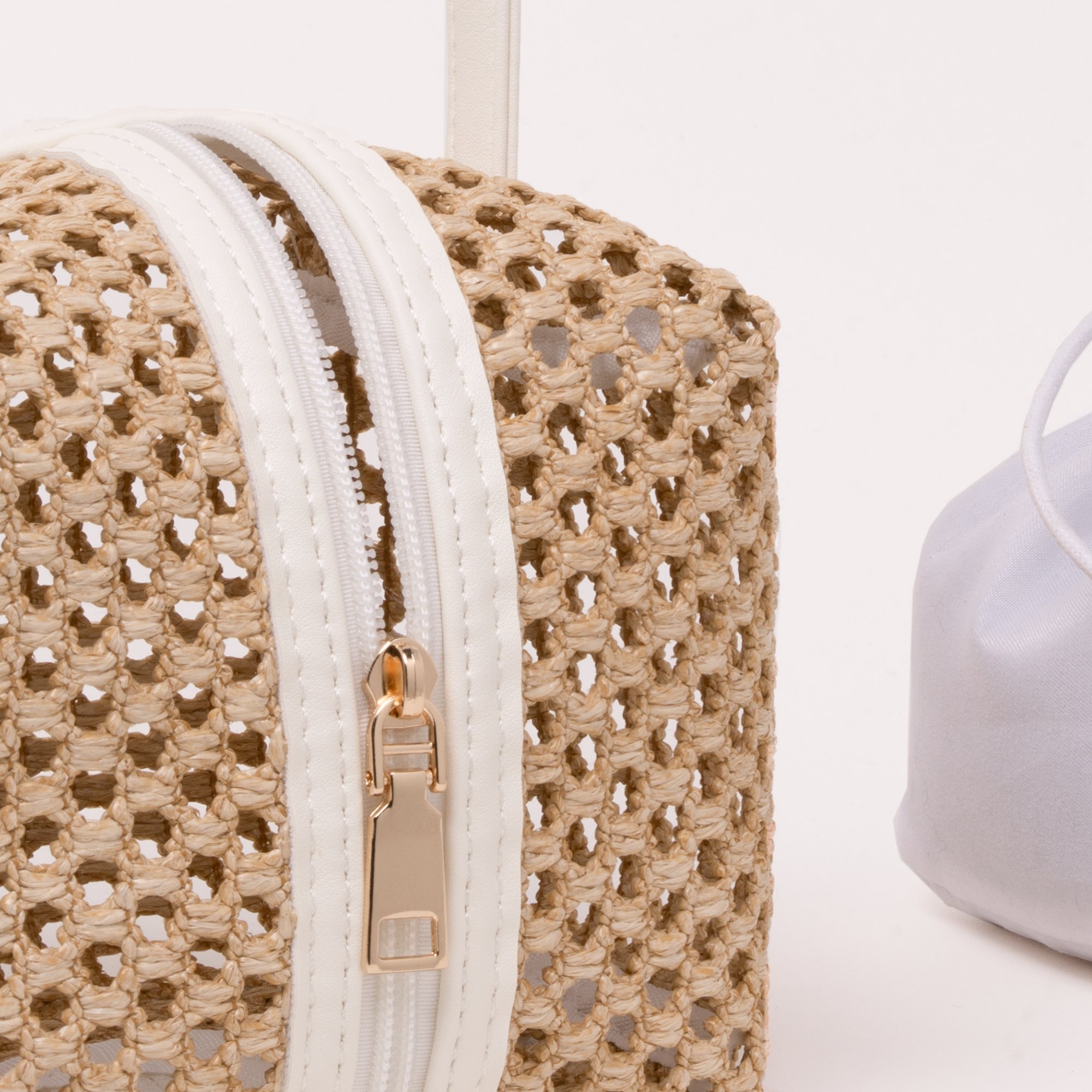 Cabbrix Decorative Door Stoppers for Standard Interior Doors, Cute Rope Knot Design, Weighted Doorstop, White